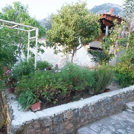 Modern Flat Overlooking The Gulf 300m To The Beach Verga Kalamata