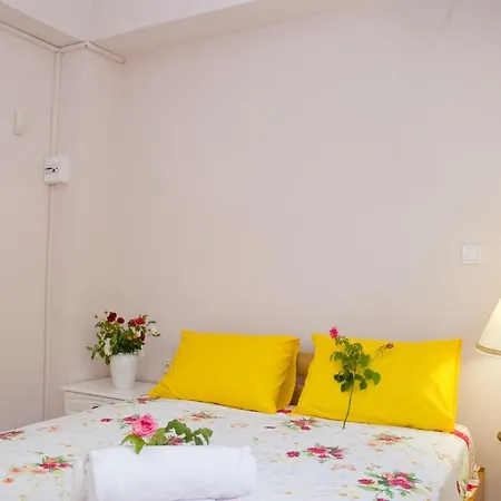 Modern Flat Overlooking The Gulf 300m To The Beach * Verga Kalamata